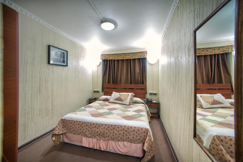 Hotel Sahara Inn Сантяго Екстериор снимка