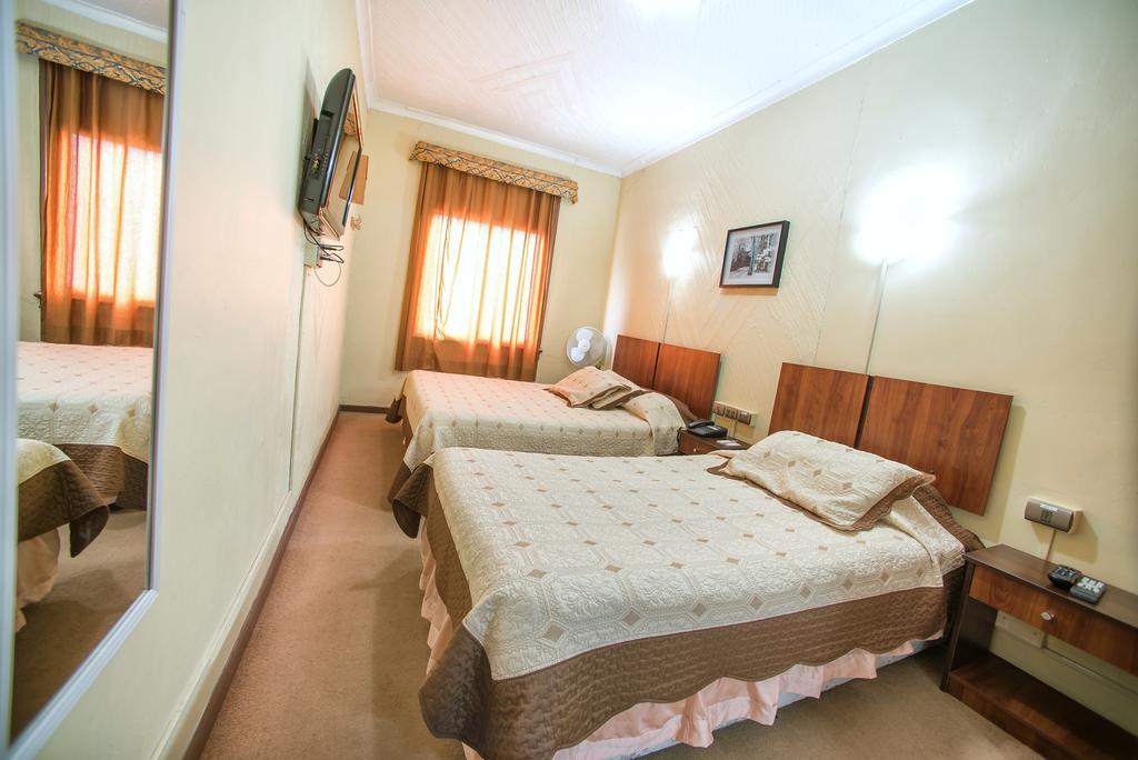 Hotel Sahara Inn Сантяго Екстериор снимка